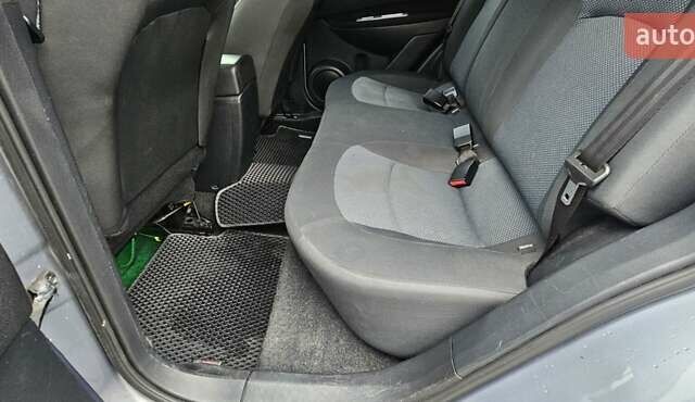 Сірий Ніссан Кашкай 2, об'ємом двигуна 1.6 л та пробігом 213 тис. км за 10999 $, фото 21 на Automoto.ua