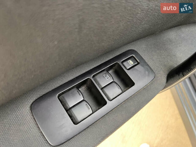 Ниссан Кашкай 2 2013 в Луцке на Automoto.ua Серый Ниссан Кашкай 2, объемом двигателя 2 л и пробегом 219 тыс. км за 10750 $, фото 18 на Automoto.ua