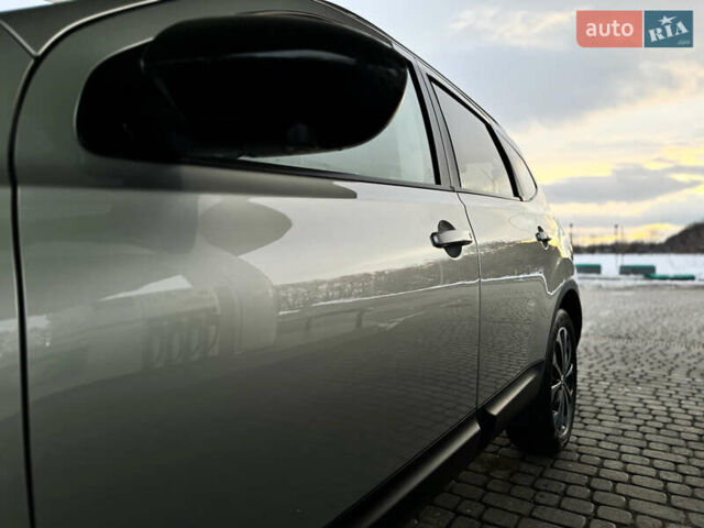 Серый Ниссан Кашкай 2, объемом двигателя 1.5 л и пробегом 220 тыс. км за 12299 $, фото 19 на Automoto.ua