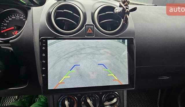 Сірий Ніссан Кашкай 2, об'ємом двигуна 1.6 л та пробігом 213 тис. км за 10999 $, фото 18 на Automoto.ua