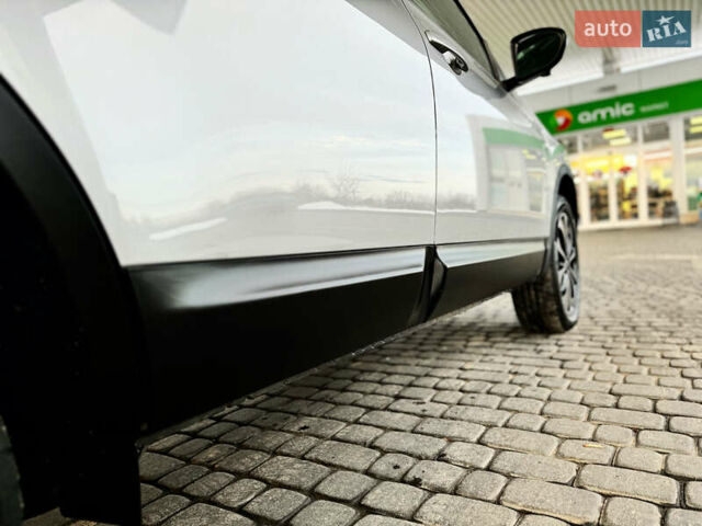 Серый Ниссан Кашкай 2, объемом двигателя 1.5 л и пробегом 220 тыс. км за 12299 $, фото 75 на Automoto.ua