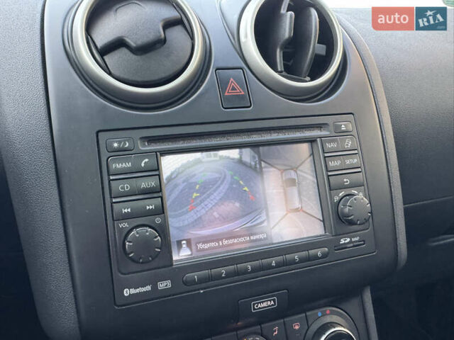 Серый Ниссан Кашкай 2, объемом двигателя 1.6 л и пробегом 180 тыс. км за 11999 $, фото 63 на Automoto.ua