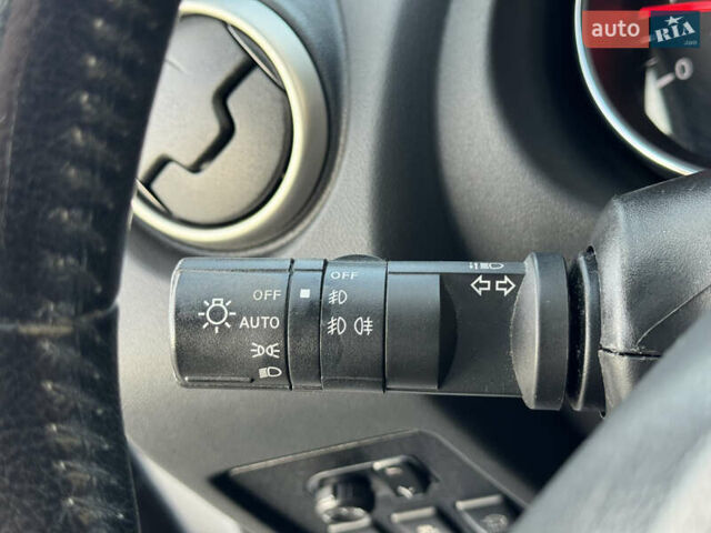 Серый Ниссан Кашкай 2, объемом двигателя 1.6 л и пробегом 180 тыс. км за 11999 $, фото 57 на Automoto.ua