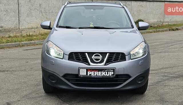 Сірий Ніссан Кашкай 2, об'ємом двигуна 1.6 л та пробігом 213 тис. км за 10999 $, фото 1 на Automoto.ua