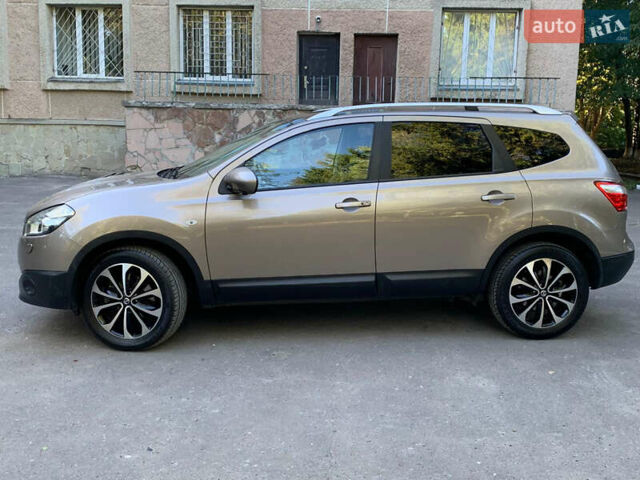 Сірий Ніссан Кашкай 2, об'ємом двигуна 2 л та пробігом 175 тис. км за 12000 $, фото 5 на Automoto.ua