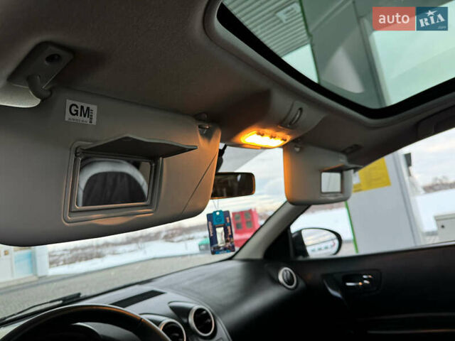 Серый Ниссан Кашкай 2, объемом двигателя 1.5 л и пробегом 220 тыс. км за 12299 $, фото 103 на Automoto.ua