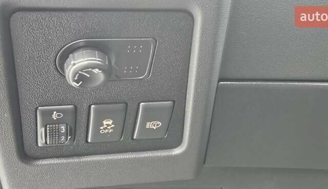 Сірий Ніссан Кашкай 2, об'ємом двигуна 1.6 л та пробігом 213 тис. км за 10999 $, фото 8 на Automoto.ua