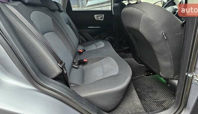 Сірий Ніссан Кашкай 2, об'ємом двигуна 1.6 л та пробігом 213 тис. км за 10999 $, фото 26 на Automoto.ua