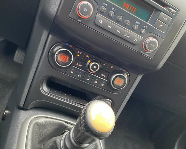 Сірий Ніссан Кашкай 2, об'ємом двигуна 2 л та пробігом 167 тис. км за 12400 $, фото 76 на Automoto.ua