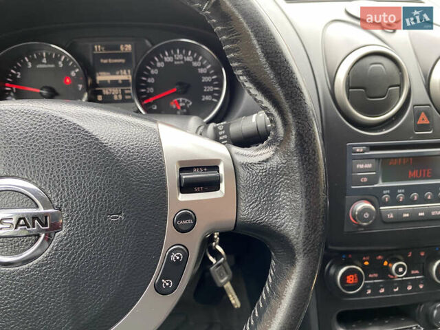 Сірий Ніссан Кашкай 2, об'ємом двигуна 2 л та пробігом 167 тис. км за 12400 $, фото 72 на Automoto.ua