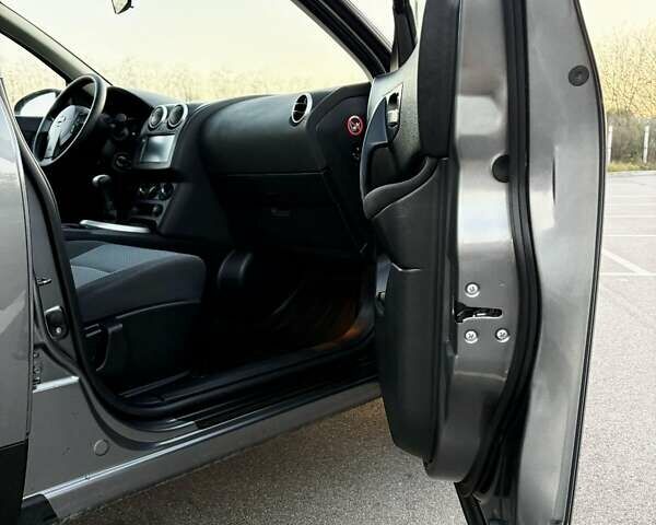 Ниссан Кашкай 2 2013 в Виннице на Automoto.ua Серый Ниссан Кашкай 2, объемом двигателя 1.6 л и пробегом 218 тыс. км за 9750 $, фото 26 на Automoto.ua
