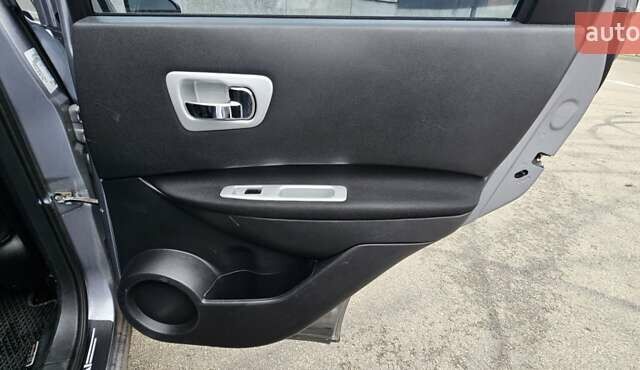 Сірий Ніссан Кашкай 2, об'ємом двигуна 1.6 л та пробігом 213 тис. км за 10999 $, фото 22 на Automoto.ua