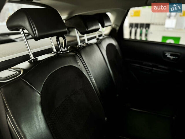 Серый Ниссан Кашкай 2, объемом двигателя 1.5 л и пробегом 220 тыс. км за 12299 $, фото 123 на Automoto.ua