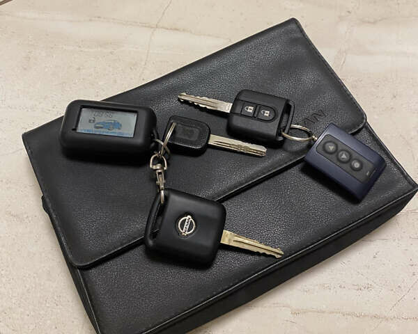 Сірий Ніссан Кашкай 2, об'ємом двигуна 2 л та пробігом 167 тис. км за 12400 $, фото 98 на Automoto.ua