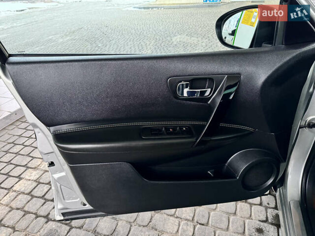 Серый Ниссан Кашкай 2, объемом двигателя 1.5 л и пробегом 220 тыс. км за 12299 $, фото 105 на Automoto.ua