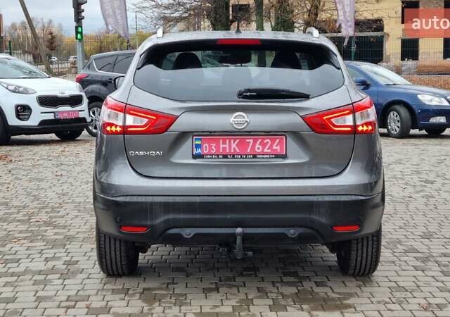 Серый Ниссан Кашкай 2, объемом двигателя 1.6 л и пробегом 214 тыс. км за 15500 $, фото 3 на Automoto.ua