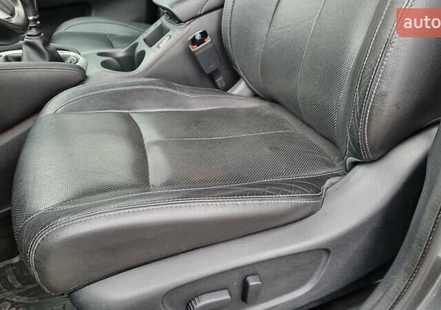 Серый Ниссан Кашкай 2, объемом двигателя 1.6 л и пробегом 214 тыс. км за 15500 $, фото 17 на Automoto.ua