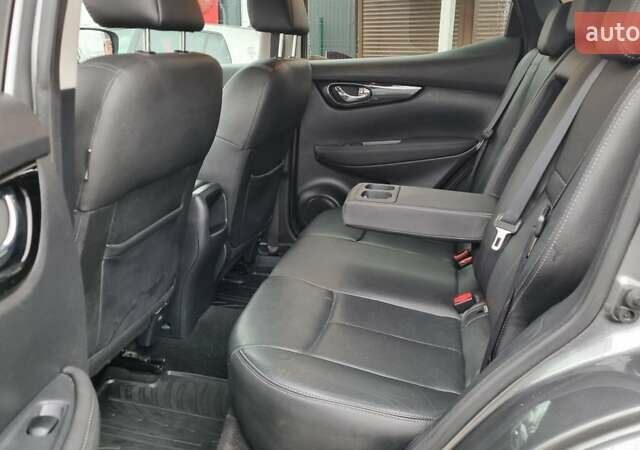 Сірий Ніссан Кашкай 2, об'ємом двигуна 1.6 л та пробігом 214 тис. км за 15500 $, фото 20 на Automoto.ua