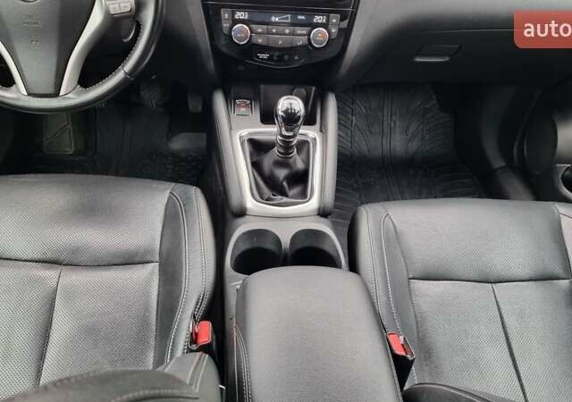 Сірий Ніссан Кашкай 2, об'ємом двигуна 1.6 л та пробігом 214 тис. км за 15500 $, фото 9 на Automoto.ua