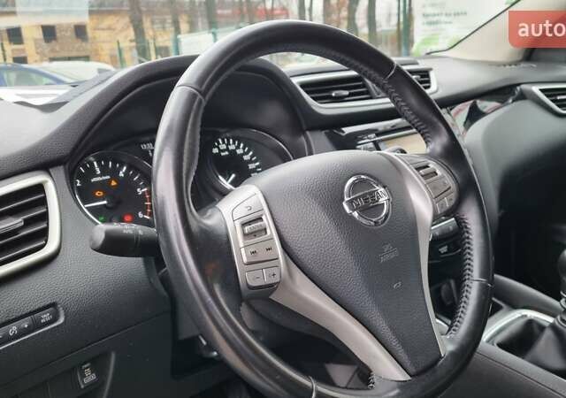 Серый Ниссан Кашкай 2, объемом двигателя 1.6 л и пробегом 214 тыс. км за 15500 $, фото 15 на Automoto.ua