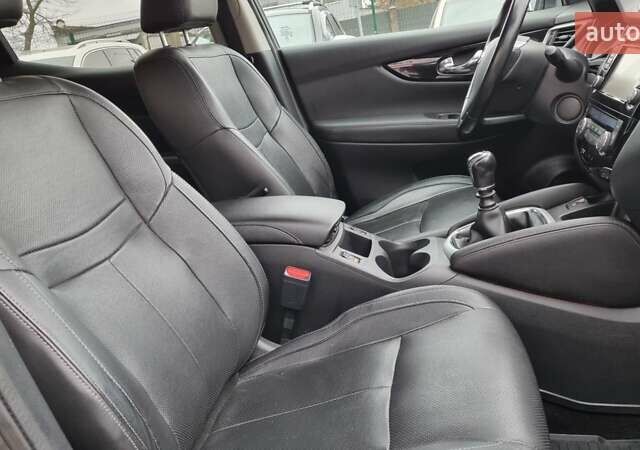 Серый Ниссан Кашкай 2, объемом двигателя 1.6 л и пробегом 214 тыс. км за 15500 $, фото 25 на Automoto.ua