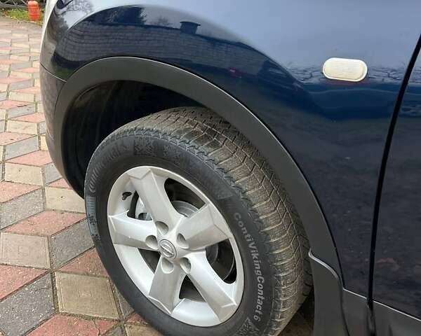 Синий Ниссан Кашкай 2, объемом двигателя 1.6 л и пробегом 280 тыс. км за 7700 $, фото 12 на Automoto.ua