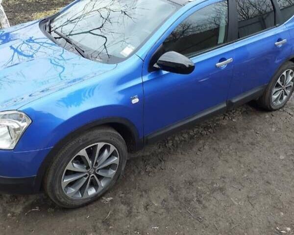 Синий Ниссан Кашкай 2, объемом двигателя 1.6 л и пробегом 261 тыс. км за 10000 $, фото 3 на Automoto.ua