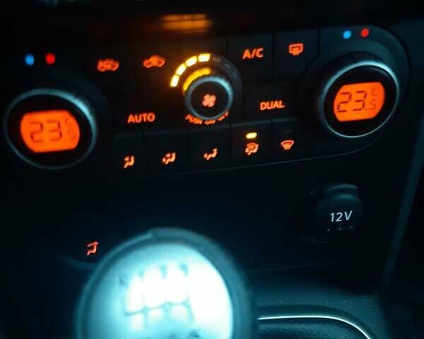 Синий Ниссан Кашкай 2, объемом двигателя 2 л и пробегом 164 тыс. км за 10500 $, фото 20 на Automoto.ua