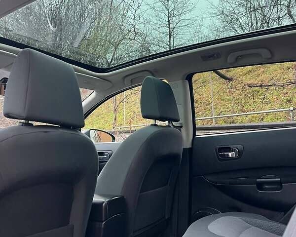 Синий Ниссан Кашкай 2, объемом двигателя 1.6 л и пробегом 280 тыс. км за 7700 $, фото 15 на Automoto.ua