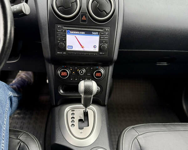 Синій Ніссан Кашкай 2, об'ємом двигуна 2 л та пробігом 229 тис. км за 12500 $, фото 17 на Automoto.ua