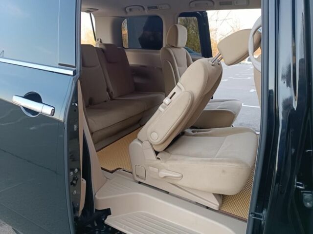 Черный Ниссан Квест, объемом двигателя 3.5 л и пробегом 266 тыс. км за 12000 $, фото 8 на Automoto.ua