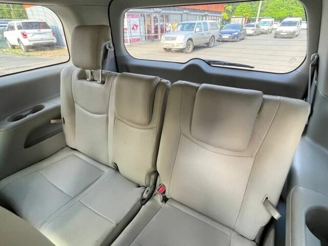 Серый Ниссан Квест, объемом двигателя 3.5 л и пробегом 140 тыс. км за 10999 $, фото 18 на Automoto.ua