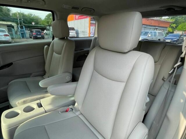 Серый Ниссан Квест, объемом двигателя 3.5 л и пробегом 140 тыс. км за 10999 $, фото 15 на Automoto.ua