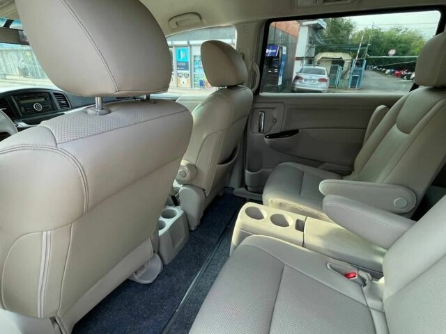 Серый Ниссан Квест, объемом двигателя 3.5 л и пробегом 140 тыс. км за 10999 $, фото 16 на Automoto.ua