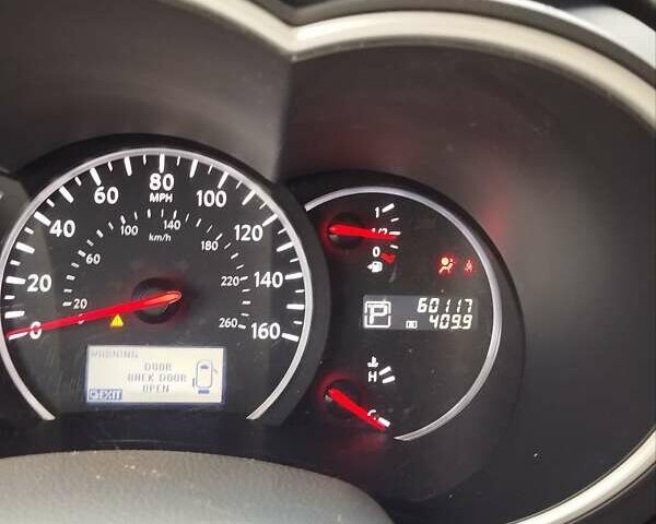 Серый Ниссан Квест, объемом двигателя 3.5 л и пробегом 110 тыс. км за 8998 $, фото 3 на Automoto.ua