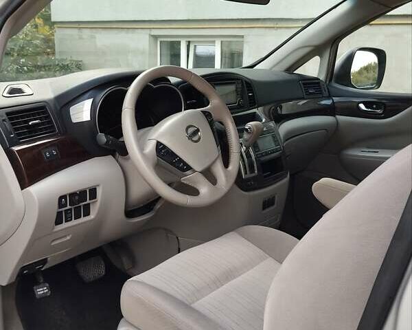 Серый Ниссан Квест, объемом двигателя 3.5 л и пробегом 110 тыс. км за 8998 $, фото 6 на Automoto.ua