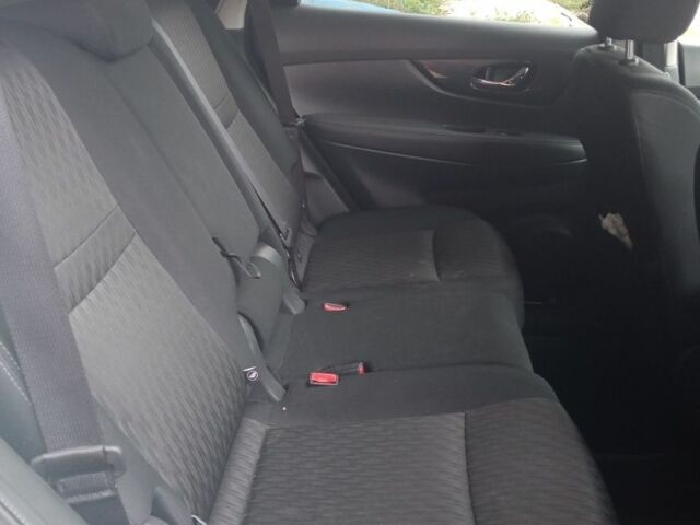 Білий Ніссан Rogue, об'ємом двигуна 2.5 л та пробігом 115 тис. км за 15255 $, фото 7 на Automoto.ua