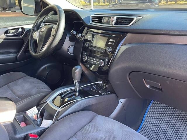 Білий Ніссан Rogue, об'ємом двигуна 2.5 л та пробігом 220 тис. км за 11800 $, фото 6 на Automoto.ua