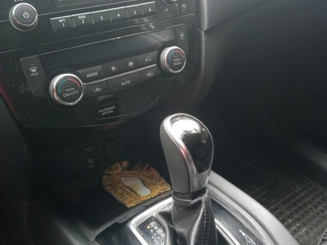 Білий Ніссан Rogue, об'ємом двигуна 2.5 л та пробігом 115 тис. км за 15255 $, фото 14 на Automoto.ua