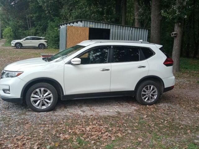 Білий Ніссан Rogue, об'ємом двигуна 2.5 л та пробігом 115 тис. км за 15255 $, фото 2 на Automoto.ua