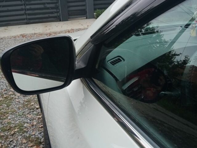 Білий Ніссан Rogue, об'ємом двигуна 2.5 л та пробігом 115 тис. км за 15255 $, фото 12 на Automoto.ua