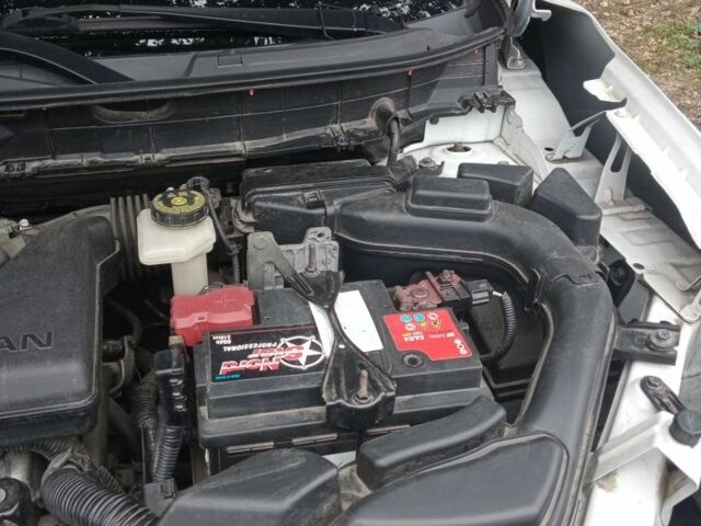 Білий Ніссан Rogue, об'ємом двигуна 2.5 л та пробігом 115 тис. км за 15255 $, фото 19 на Automoto.ua