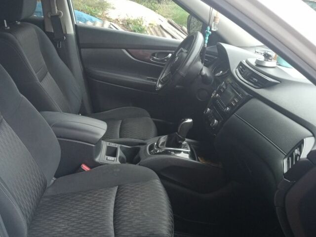 Білий Ніссан Rogue, об'ємом двигуна 2.5 л та пробігом 115 тис. км за 15255 $, фото 4 на Automoto.ua