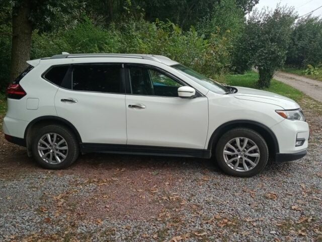 Білий Ніссан Rogue, об'ємом двигуна 2.5 л та пробігом 115 тис. км за 15255 $, фото 3 на Automoto.ua