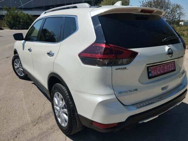 Белый Ниссан Rogue, объемом двигателя 0 л и пробегом 86 тыс. км за 14650 $, фото 3 на Automoto.ua