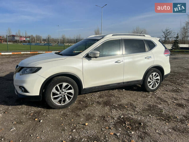 Белый Ниссан Rogue, объемом двигателя 2.5 л и пробегом 150 тыс. км за 13500 $, фото 2 на Automoto.ua