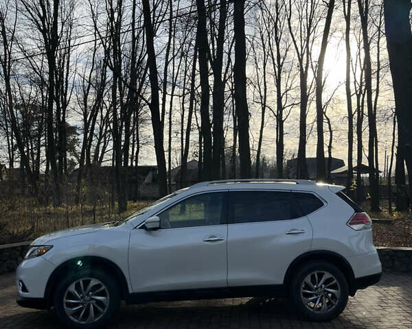 Белый Ниссан Rogue, объемом двигателя 2.49 л и пробегом 115 тыс. км за 13000 $, фото 13 на Automoto.ua