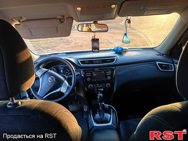 Білий Ніссан Rogue, об'ємом двигуна 2.5 л та пробігом 170 тис. км за 11500 $, фото 7 на Automoto.ua