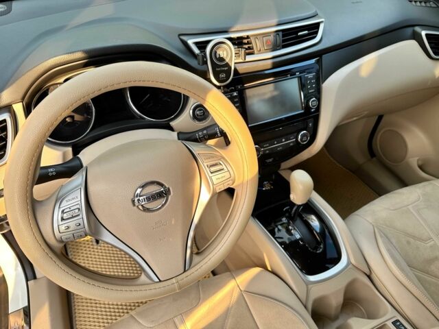 Белый Ниссан Rogue, объемом двигателя 2.5 л и пробегом 205 тыс. км за 11999 $, фото 8 на Automoto.ua