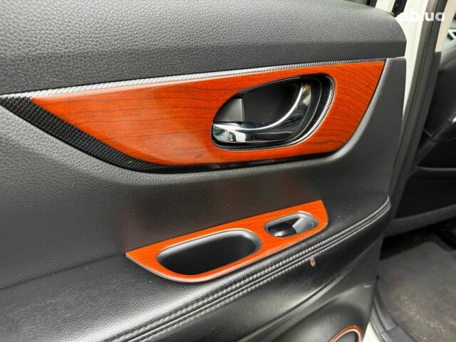 Белый Ниссан Rogue, объемом двигателя 2.5 л и пробегом 119 тыс. км за 13490 $, фото 28 на Automoto.ua